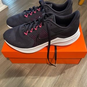 New in box Nike Women’s Downshifter size 10